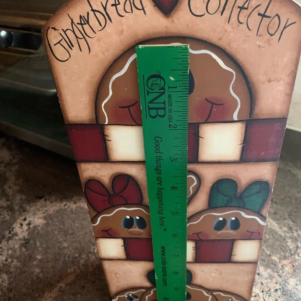 Gingerbread Paper Towel Holder - Picture 2 of 6